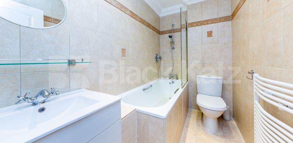 			MODERN ONE BED WITH ROOF TERRACE!, 1 Bedroom, 1 bath, 1 reception Flat			 Tollington Way, HOLLOWAY